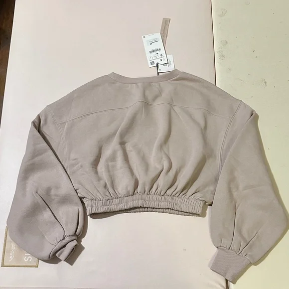 Zara Cropped Long-Sleeve Sweatshirt in Light Taupe - Picture 3 of 3